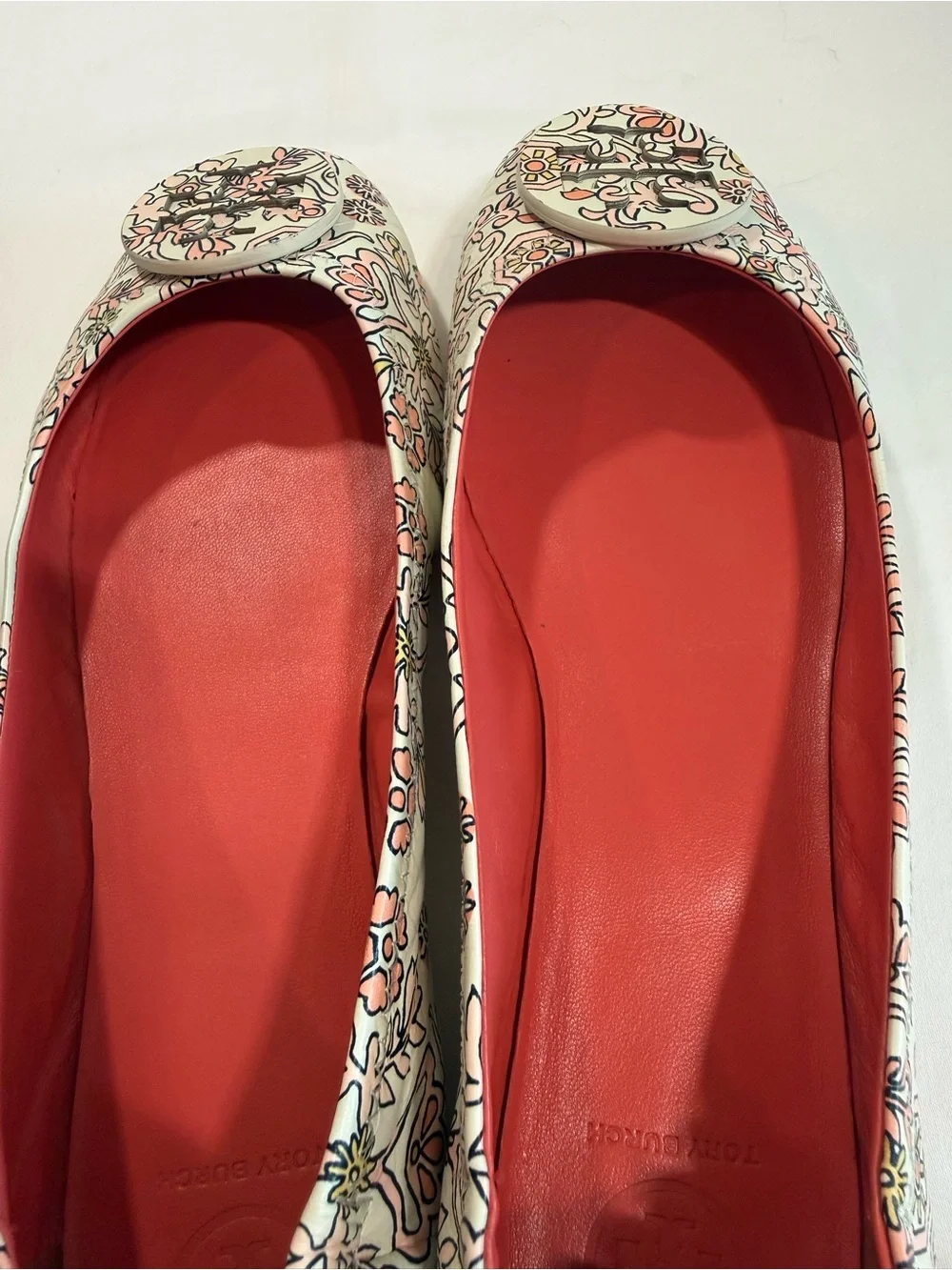 Tory Burch White Floral Ballet Flats with Red Interior